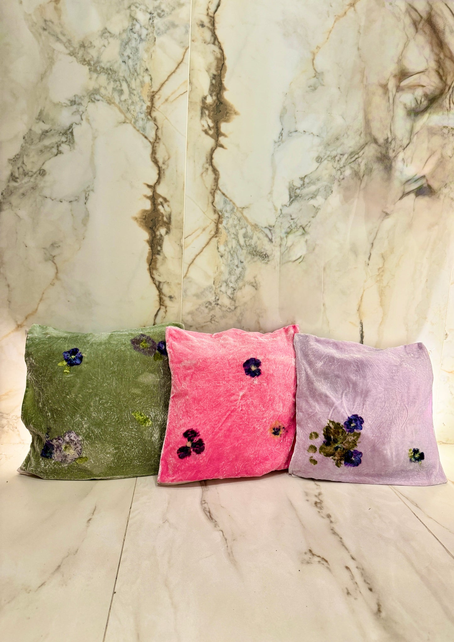 Cojines de Seda Terciopelo teñidos y estampados con Flores para el Día de las Madres 🌺 🌸🌷💐🌼 Silk & Pepper