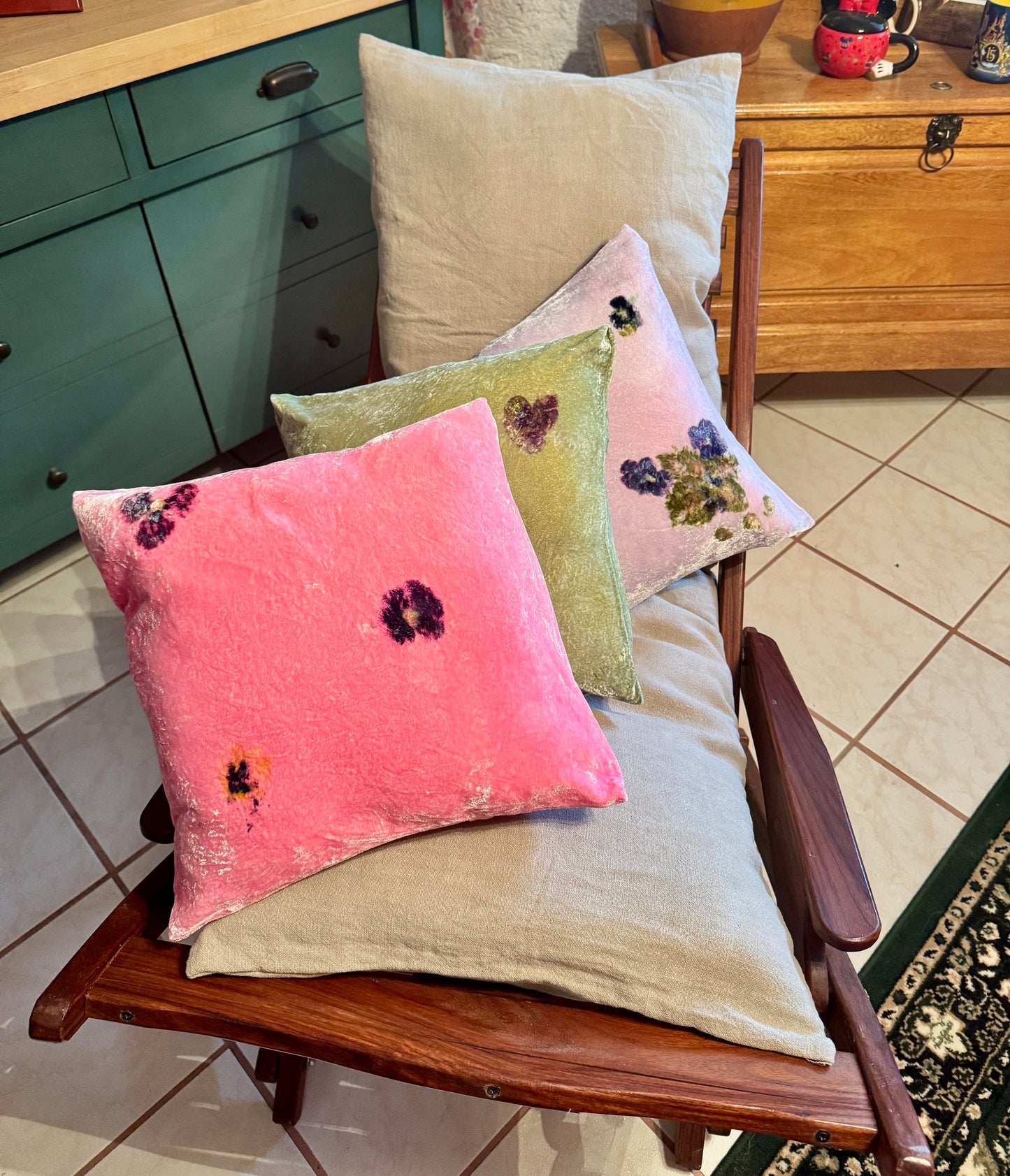 Cojines de Seda Terciopelo teñidos y estampados con Flores para el Día de las Madres 🌺 🌸🌷💐🌼 Silk & Pepper