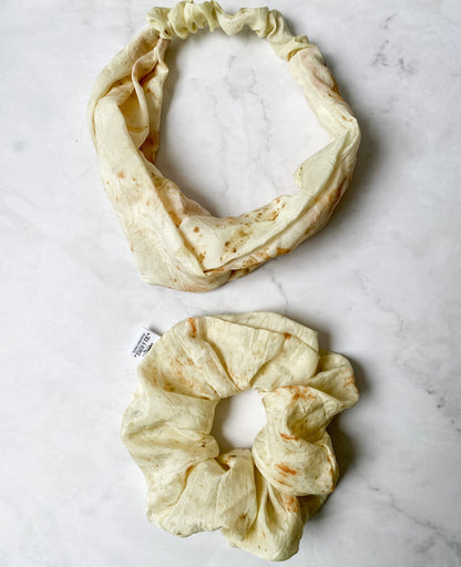 Lujoso Scrunchie de Seda Grande en Tono Ecru